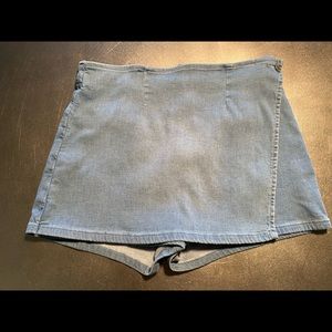 Denim Skort (NWOT)